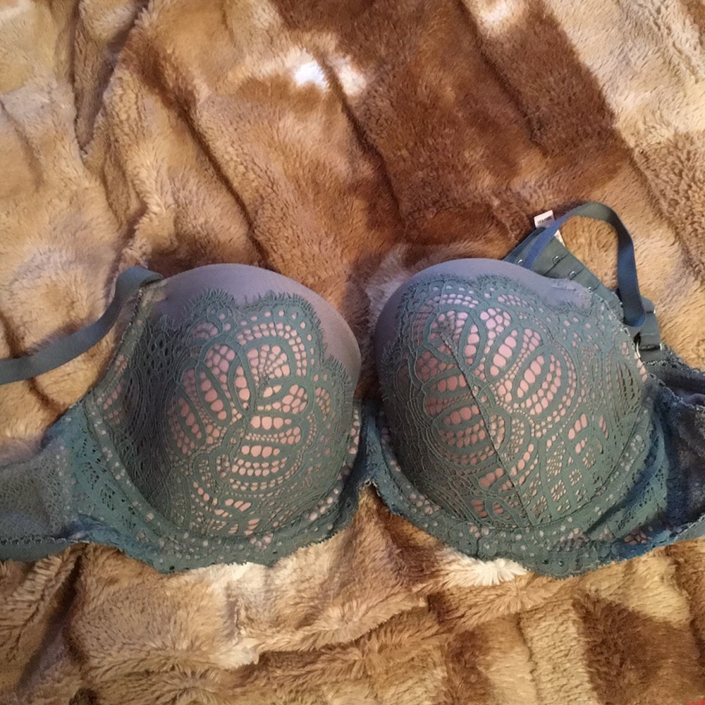 38D VS push up bra